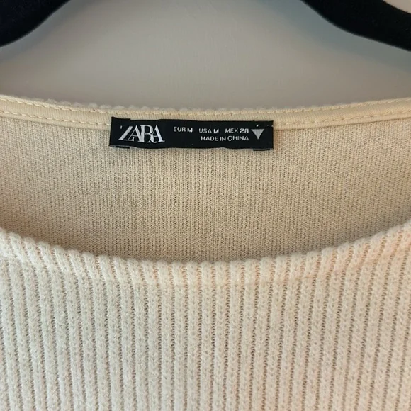 Cropped top - Picture 3 of 4